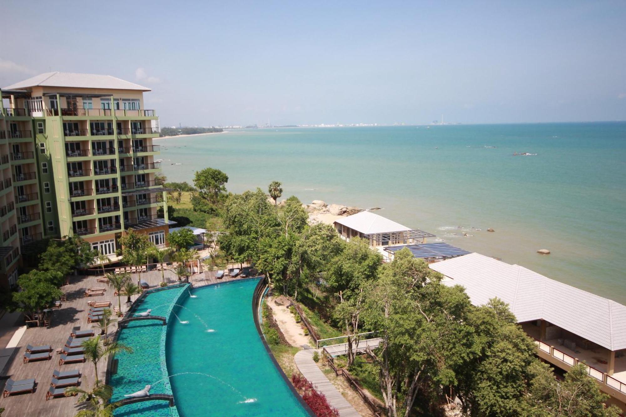 Royal Phala Cliff Beach Resort Ban Chang  Exterior foto