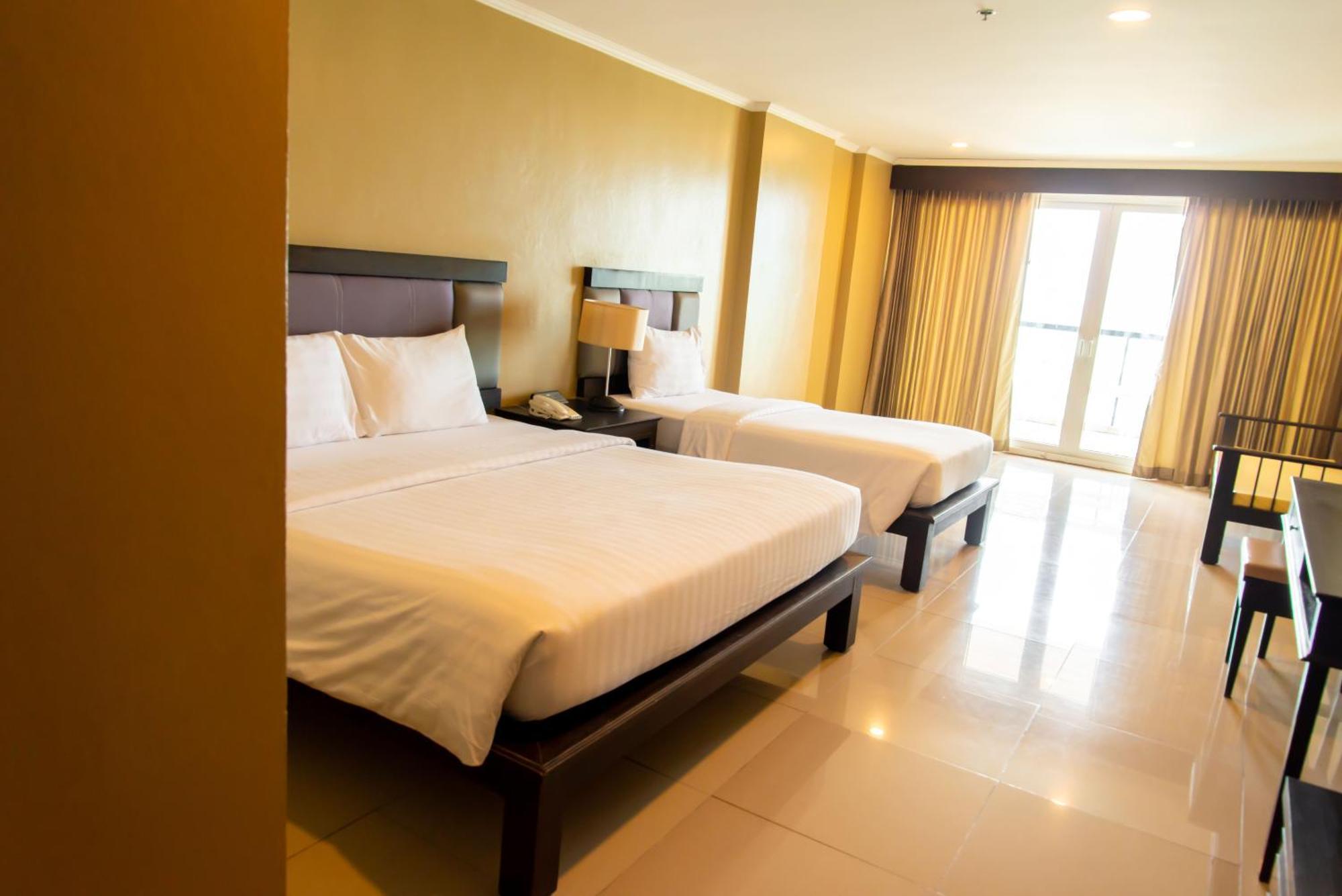 Royal Phala Cliff Beach Resort Ban Chang  Exterior foto
