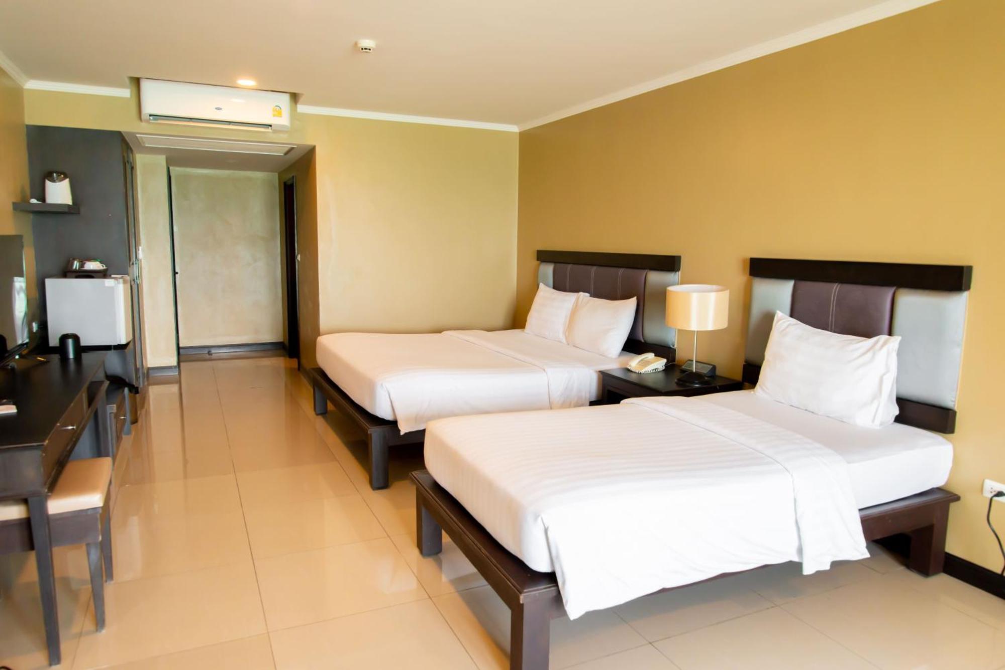 Royal Phala Cliff Beach Resort Ban Chang  Exterior foto