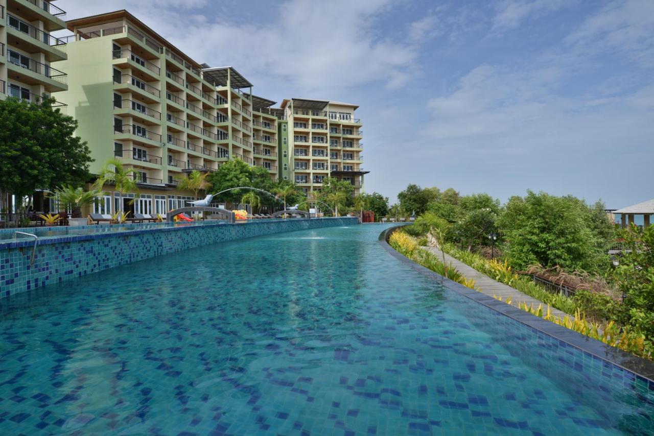Royal Phala Cliff Beach Resort Ban Chang  Exterior foto